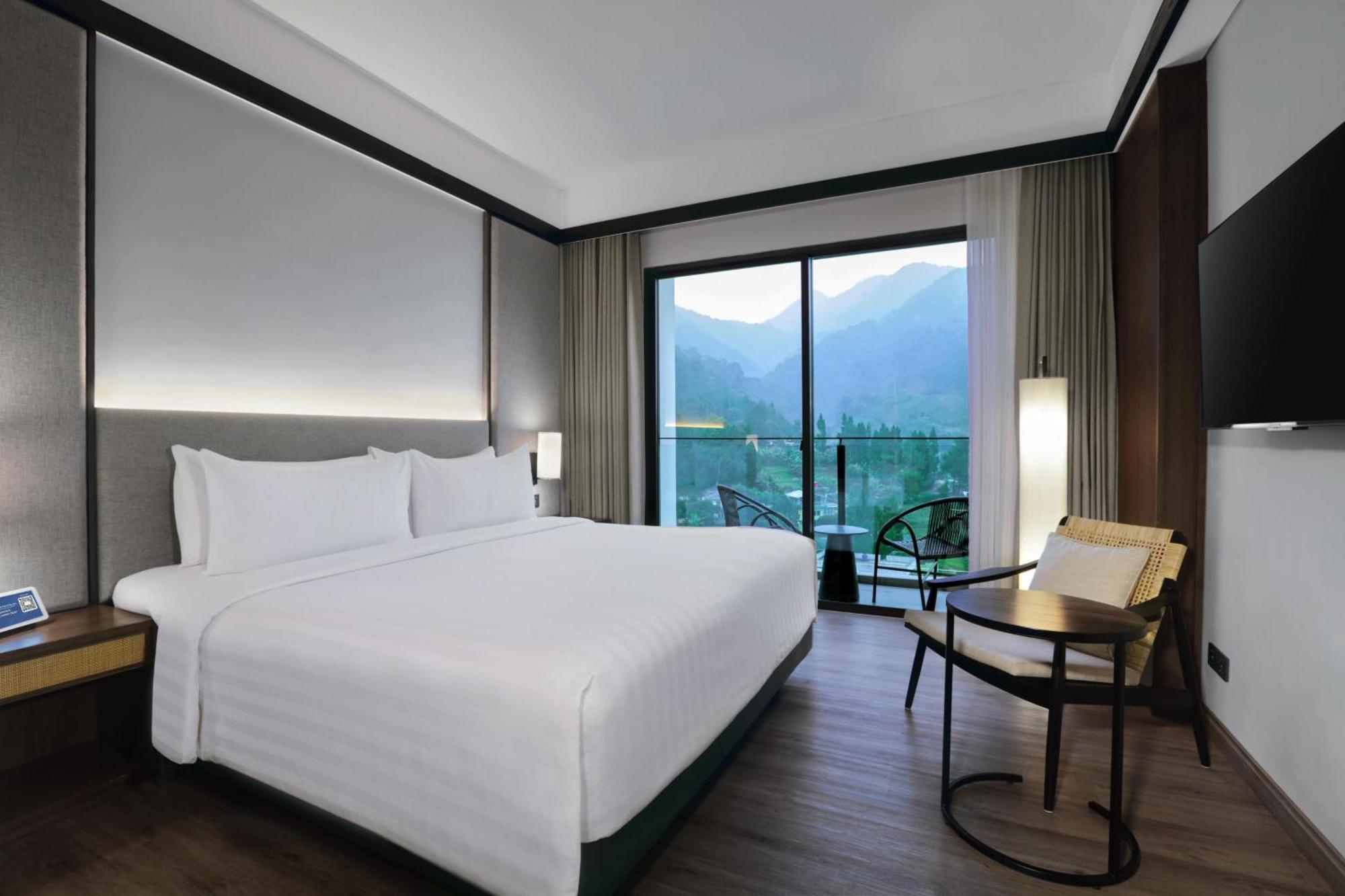 Grand Aston Puncak Hotel & Resort Ciseureuh Buitenkant foto